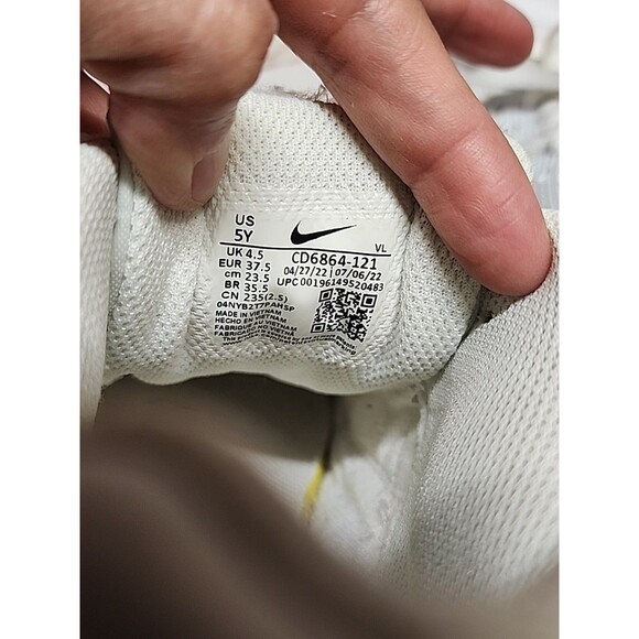 NIKE Air Max Girl's Sz 5Y White Pink Walking Activewear School Travel CD6864-121 - Picture 7 of 11